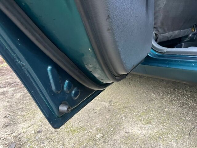 Зеленый Дэу Сенс, объемом двигателя 1.5 л и пробегом 300 тыс. км за 2500 $, фото 6 на Automoto.ua