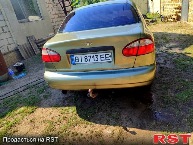 Зеленый Дэу Сенс, объемом двигателя 1.3 л и пробегом 240 тыс. км за 1700 $, фото 4 на Automoto.ua