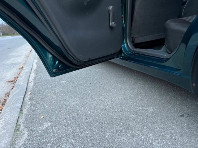 Зеленый Дэу Сенс, объемом двигателя 1.5 л и пробегом 267 тыс. км за 2750 $, фото 12 на Automoto.ua