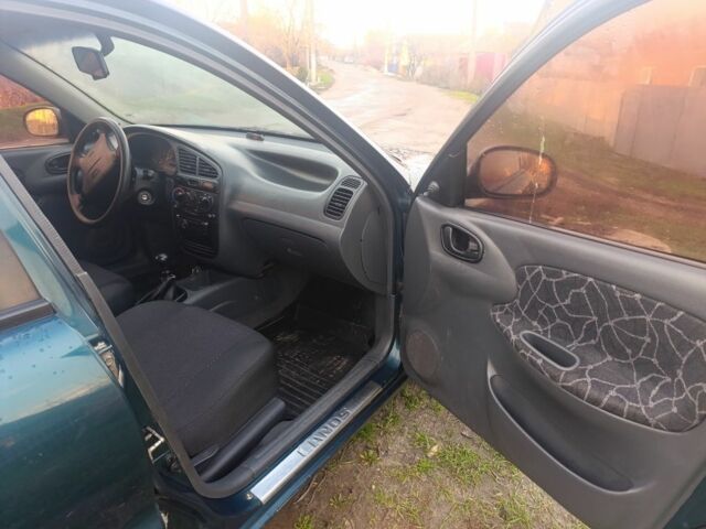 Зелений Деу Сенс, об'ємом двигуна 1.6 л та пробігом 290 тис. км за 1450 $, фото 4 на Automoto.ua