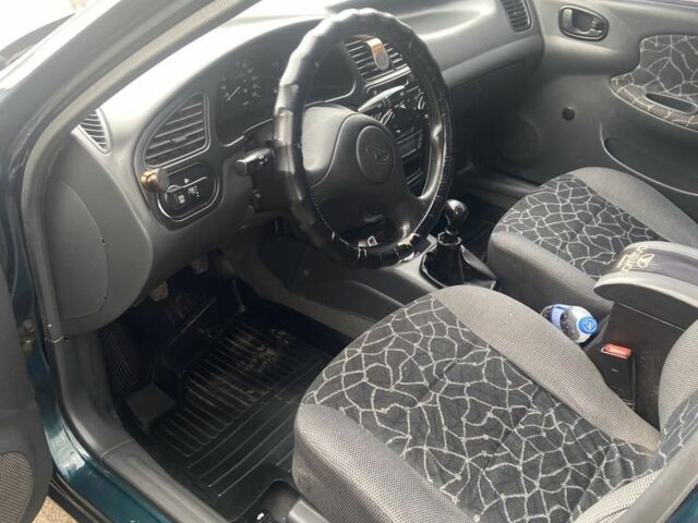 Зеленый Дэу Сенс, объемом двигателя 1.3 л и пробегом 210 тыс. км за 2000 $, фото 5 на Automoto.ua