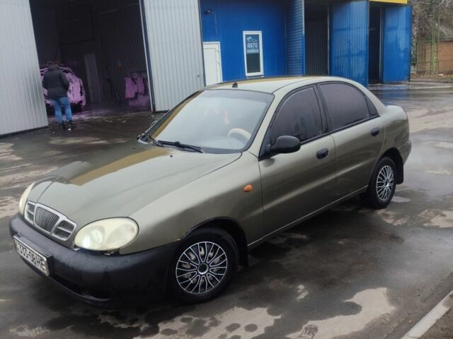 Деу Сенс 2002 у Вінниці на Automoto.ua Зелений Деу Сенс, об'ємом двигуна 0 л та пробігом 270 тис. км за 1650 $, фото 4 на Automoto.ua