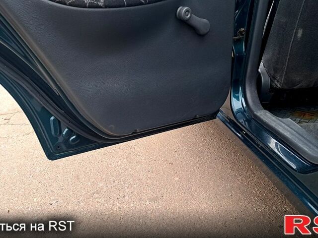 Зелений Деу Сенс, об'ємом двигуна 1.3 л та пробігом 215 тис. км за 2500 $, фото 7 на Automoto.ua