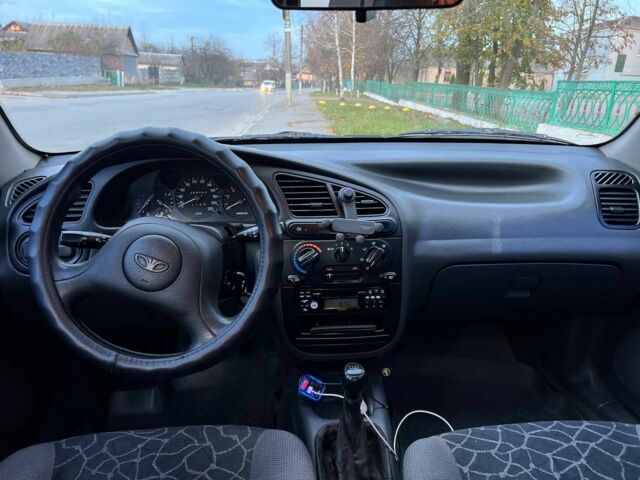 Зеленый Дэу Сенс, объемом двигателя 1.5 л и пробегом 267 тыс. км за 2750 $, фото 4 на Automoto.ua