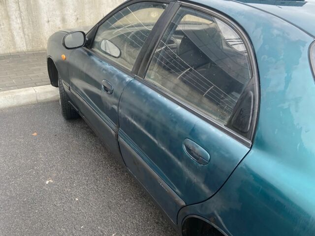 Зеленый Дэу Сенс, объемом двигателя 1.3 л и пробегом 263 тыс. км за 1096 $, фото 5 на Automoto.ua