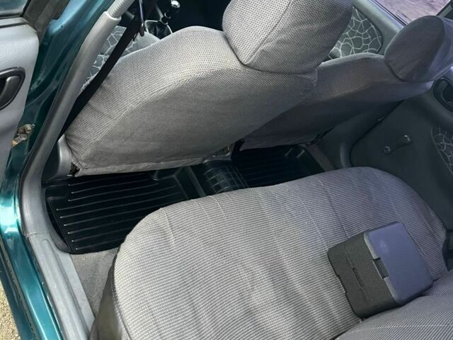 Зеленый Дэу Сенс, объемом двигателя 1.5 л и пробегом 300 тыс. км за 2500 $, фото 8 на Automoto.ua