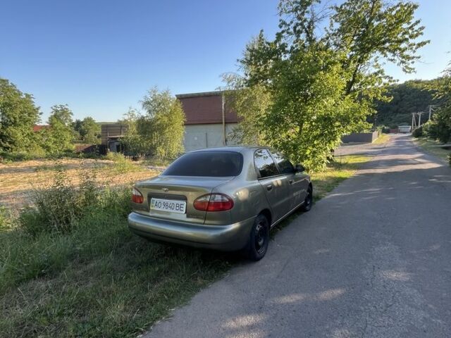 Зеленый Дэу Сенс, объемом двигателя 1.6 л и пробегом 359 тыс. км за 1700 $, фото 2 на Automoto.ua