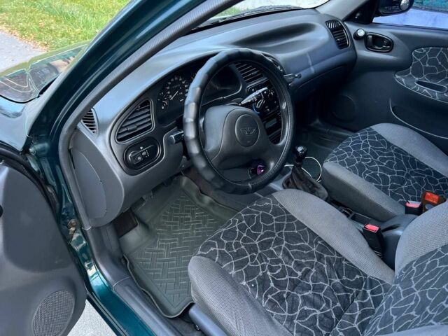 Зеленый Дэу Сенс, объемом двигателя 1.5 л и пробегом 267 тыс. км за 2750 $, фото 6 на Automoto.ua