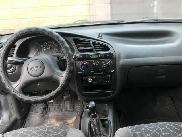 Зеленый Дэу Сенс, объемом двигателя 1.3 л и пробегом 200 тыс. км за 1600 $, фото 2 на Automoto.ua