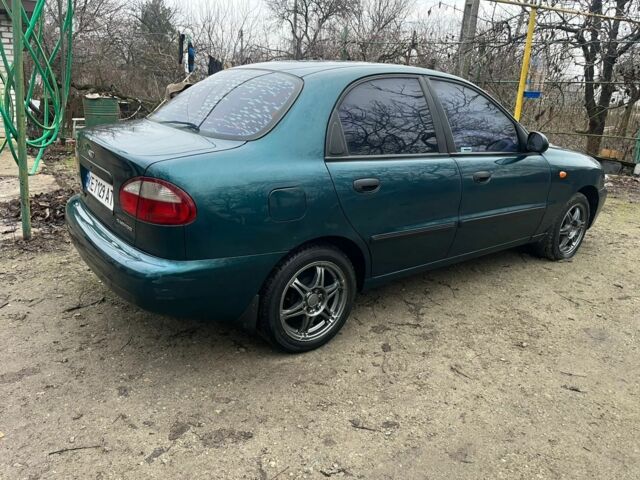Зеленый Дэу Сенс, объемом двигателя 1.5 л и пробегом 300 тыс. км за 2500 $, фото 1 на Automoto.ua