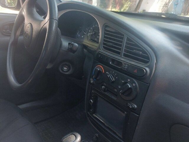 Зеленый Дэу Сенс, объемом двигателя 1.5 л и пробегом 183 тыс. км за 2600 $, фото 4 на Automoto.ua