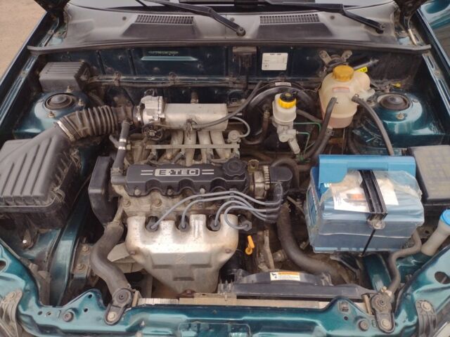 Деу Сенс 2003 у Городне на Automoto.ua Зелений Деу Сенс, об'ємом двигуна 1.5 л та пробігом 75 тис. км за 2500 $, фото 2 на Automoto.ua