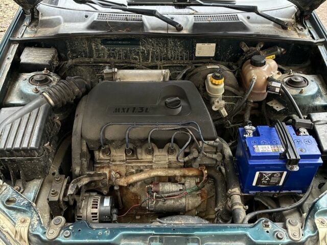 Зелений Деу Сенс, об'ємом двигуна 1.3 л та пробігом 151 тис. км за 2000 $, фото 7 на Automoto.ua