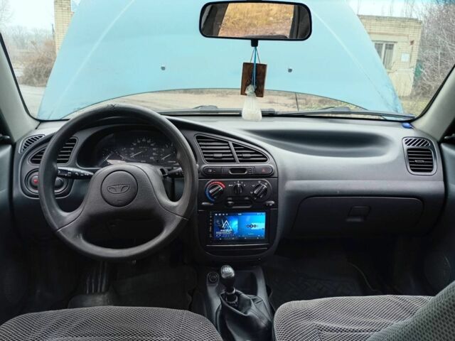 Зеленый Дэу Сенс, объемом двигателя 1.3 л и пробегом 197 тыс. км за 1500 $, фото 2 на Automoto.ua