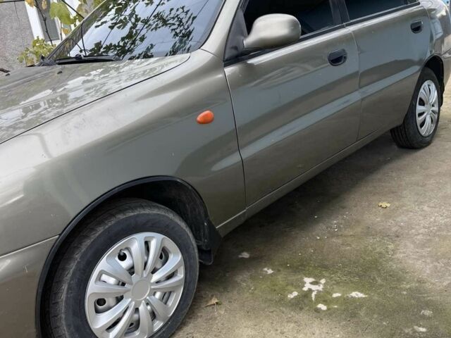 Деу Сенс 2003 у Миколаєві на Automoto.ua Зелений Деу Сенс, об'ємом двигуна 1.3 л та пробігом 252 тис. км за 2300 $, фото 5 на Automoto.ua