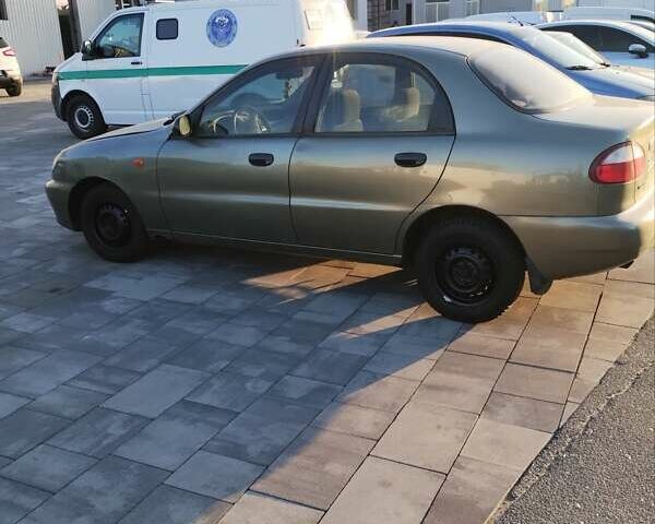 Зеленый Дэу Сенс, объемом двигателя 1.3 л и пробегом 375 тыс. км за 1500 $, фото 1 на Automoto.ua
