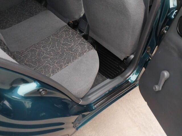 Зелений Деу Сенс, об'ємом двигуна 1.5 л та пробігом 178 тис. км за 3100 $, фото 23 на Automoto.ua