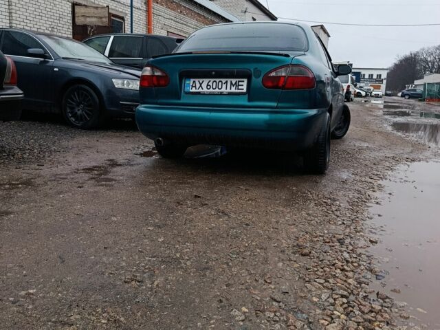 Зеленый Дэу Сенс, объемом двигателя 1.5 л и пробегом 200 тыс. км за 2000 $, фото 1 на Automoto.ua