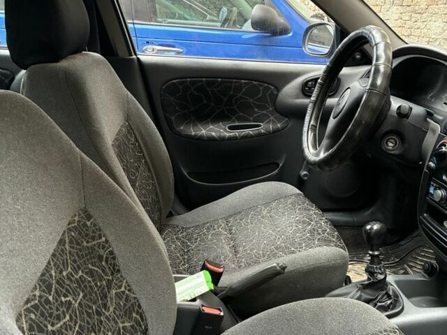 Зелений Деу Сенс, об'ємом двигуна 1.3 л та пробігом 151 тис. км за 2000 $, фото 3 на Automoto.ua