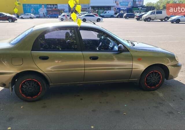 Зеленый Дэу Сенс, объемом двигателя 1.3 л и пробегом 366 тыс. км за 1600 $, фото 3 на Automoto.ua