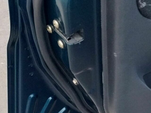 Зелений Деу Сенс, об'ємом двигуна 1.5 л та пробігом 178 тис. км за 3100 $, фото 22 на Automoto.ua