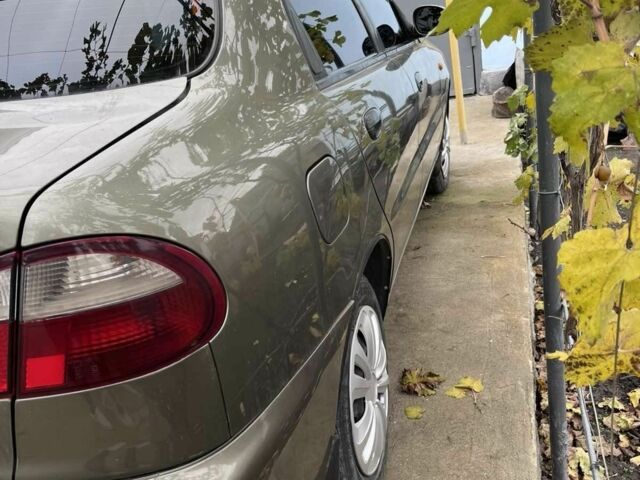 Деу Сенс 2003 у Миколаєві на Automoto.ua Зелений Деу Сенс, об'ємом двигуна 1.3 л та пробігом 252 тис. км за 2300 $, фото 12 на Automoto.ua