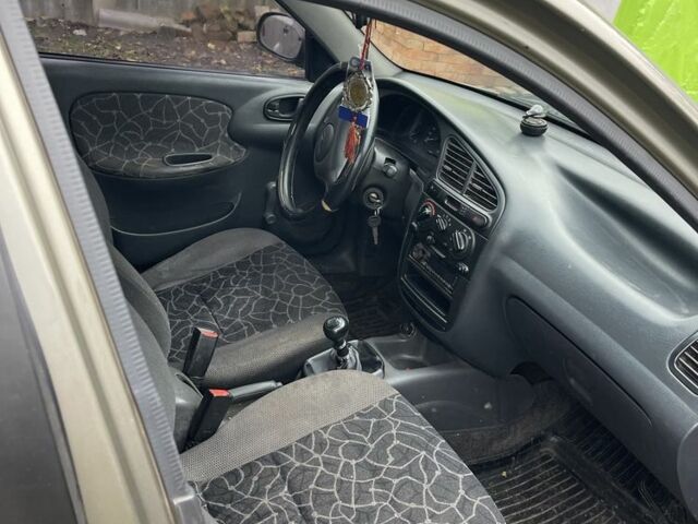 Зеленый Дэу Сенс, объемом двигателя 0 л и пробегом 52 тыс. км за 1500 $, фото 6 на Automoto.ua