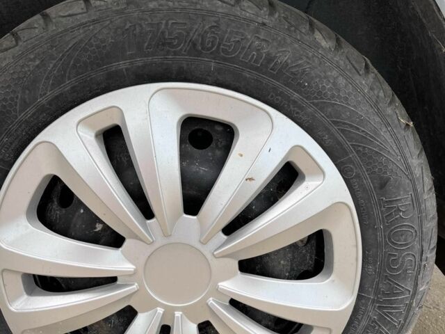 Деу Сенс 2003 у Миколаєві на Automoto.ua Зелений Деу Сенс, об'ємом двигуна 1.3 л та пробігом 252 тис. км за 2300 $, фото 3 на Automoto.ua