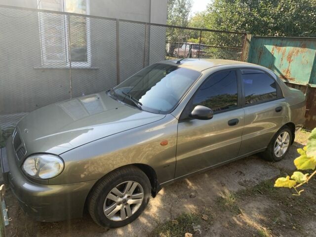 Зеленый Дэу Сенс, объемом двигателя 1.6 л и пробегом 331 тыс. км за 2500 $, фото 1 на Automoto.ua