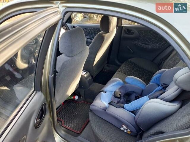 Зеленый Дэу Сенс, объемом двигателя 1.3 л и пробегом 335 тыс. км за 1700 $, фото 4 на Automoto.ua
