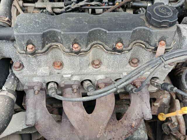 Зеленый Дэу Сенс, объемом двигателя 1.5 л и пробегом 200 тыс. км за 2000 $, фото 6 на Automoto.ua