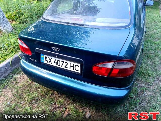 Зеленый Дэу Сенс, объемом двигателя 1.3 л и пробегом 300 тыс. км за 1300 $, фото 1 на Automoto.ua