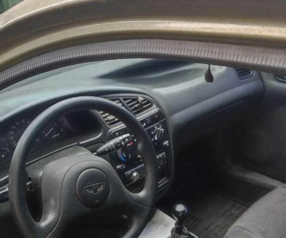 Зелений Деу Сенс, об'ємом двигуна 0 л та пробігом 240 тис. км за 1325 $, фото 3 на Automoto.ua