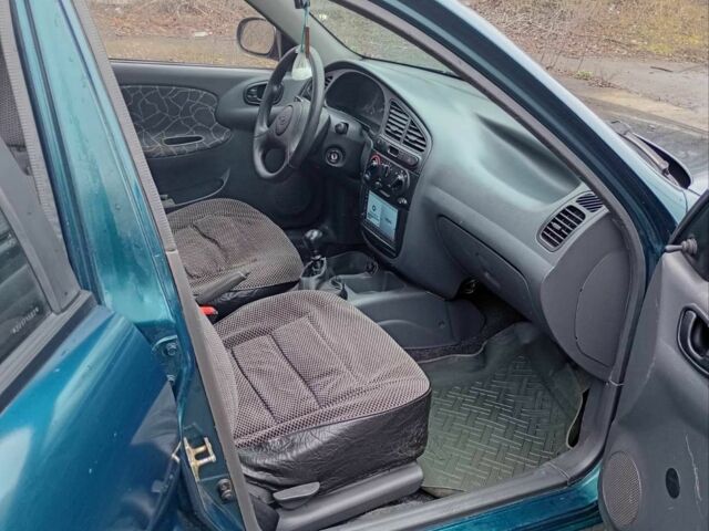 Зеленый Дэу Сенс, объемом двигателя 1.3 л и пробегом 197 тыс. км за 1500 $, фото 6 на Automoto.ua