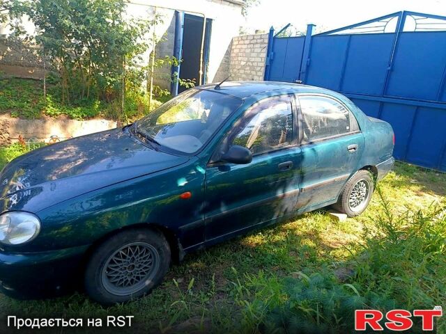 Зеленый Дэу Сенс, объемом двигателя 1.3 л и пробегом 300 тыс. км за 1300 $, фото 4 на Automoto.ua