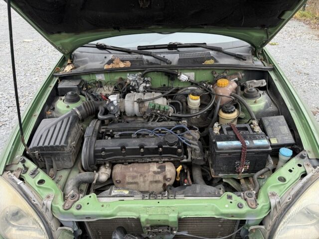 Зелений Деу Сенс, об'ємом двигуна 1.6 л та пробігом 350 тис. км за 1350 $, фото 2 на Automoto.ua