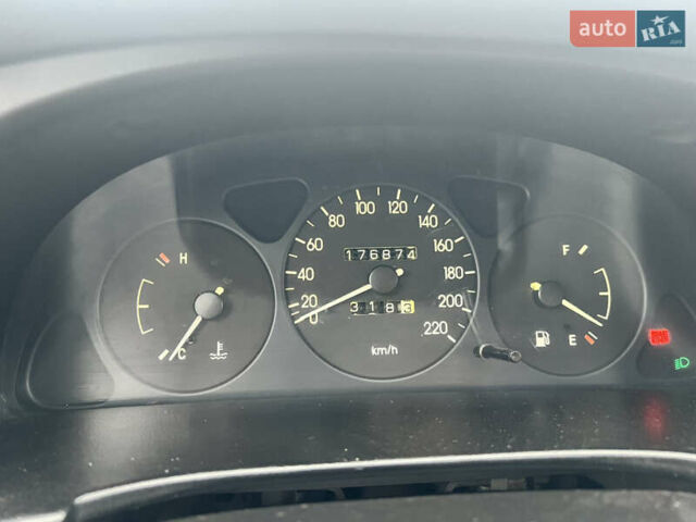 Зеленый Дэу Сенс, объемом двигателя 1.3 л и пробегом 176 тыс. км за 1800 $, фото 1 на Automoto.ua