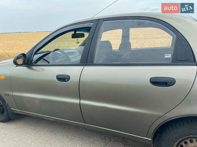 Зелений Деу Сенс, об'ємом двигуна 1.3 л та пробігом 125 тис. км за 2399 $, фото 3 на Automoto.ua