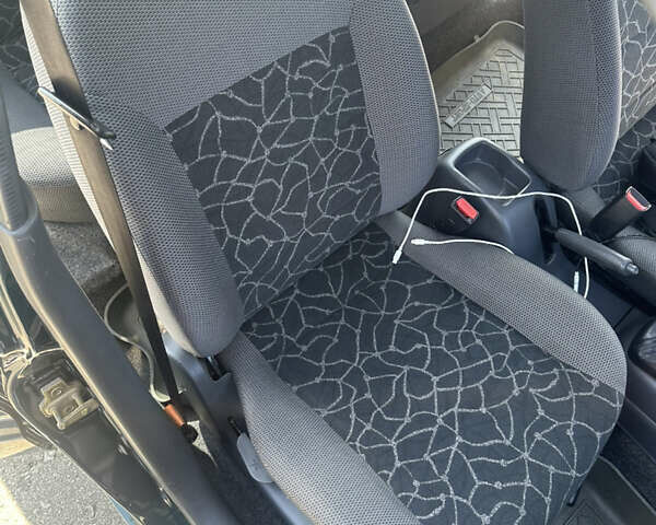 Зеленый Дэу Сенс, объемом двигателя 1.3 л и пробегом 170 тыс. км за 2400 $, фото 27 на Automoto.ua