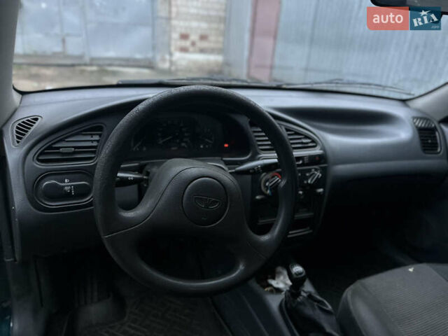 Зелений Деу Сенс, об'ємом двигуна 1.3 л та пробігом 165 тис. км за 2500 $, фото 6 на Automoto.ua