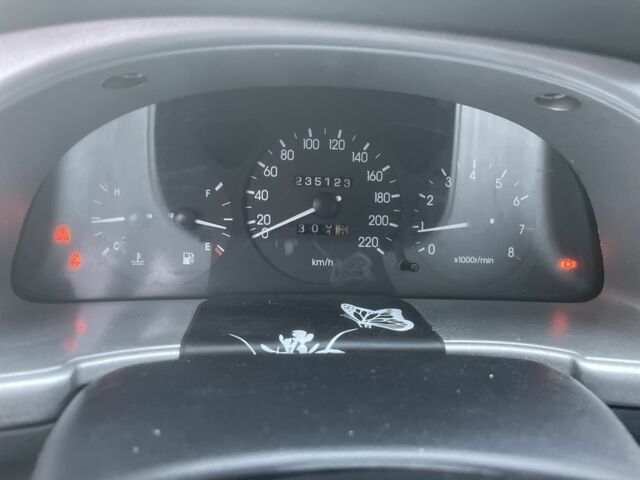 Зелений Деу Сенс, об'ємом двигуна 1.6 л та пробігом 235 тис. км за 2700 $, фото 9 на Automoto.ua