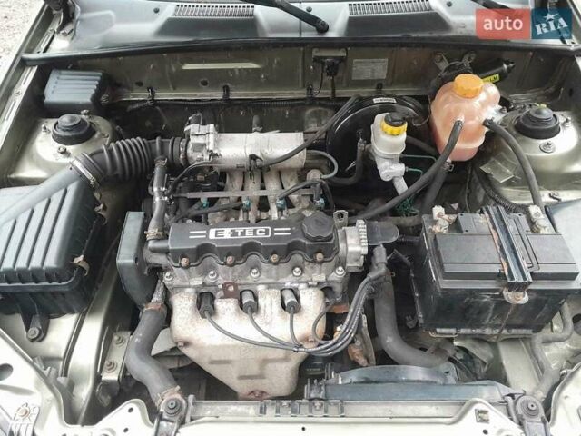 Зеленый Дэу Сенс, объемом двигателя 1.5 л и пробегом 220 тыс. км за 2200 $, фото 5 на Automoto.ua