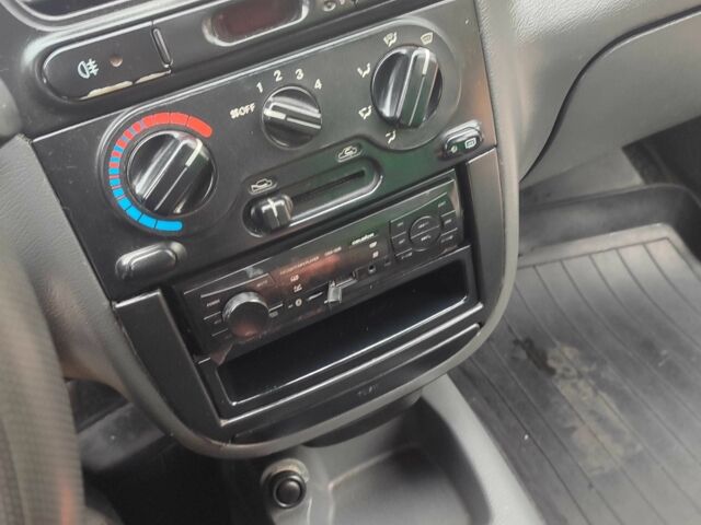 Зеленый Дэу Сенс, объемом двигателя 1.3 л и пробегом 212 тыс. км за 1830 $, фото 4 на Automoto.ua