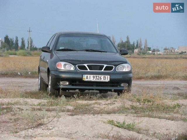 Зеленый Дэу Сенс, объемом двигателя 1.5 л и пробегом 300 тыс. км за 2039 $, фото 4 на Automoto.ua
