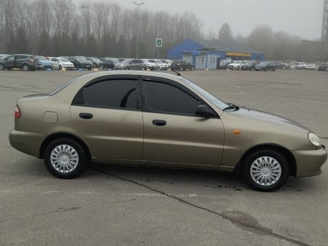 Зеленый Дэу Сенс, объемом двигателя 1.5 л и пробегом 234 тыс. км за 2300 $, фото 2 на Automoto.ua