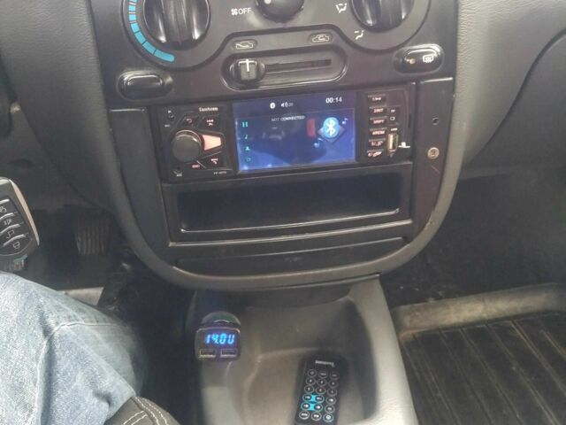 Зелений Деу Сенс, об'ємом двигуна 1.5 л та пробігом 300 тис. км за 1500 $, фото 11 на Automoto.ua