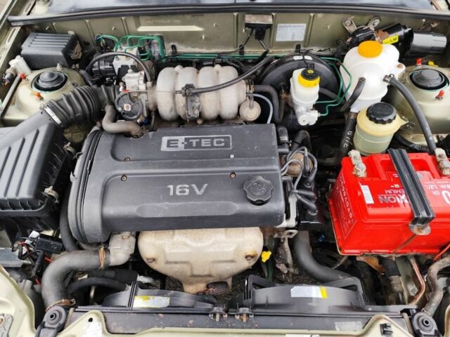 Зелений Деу Сенс, об'ємом двигуна 1.6 л та пробігом 187 тис. км за 2950 $, фото 2 на Automoto.ua