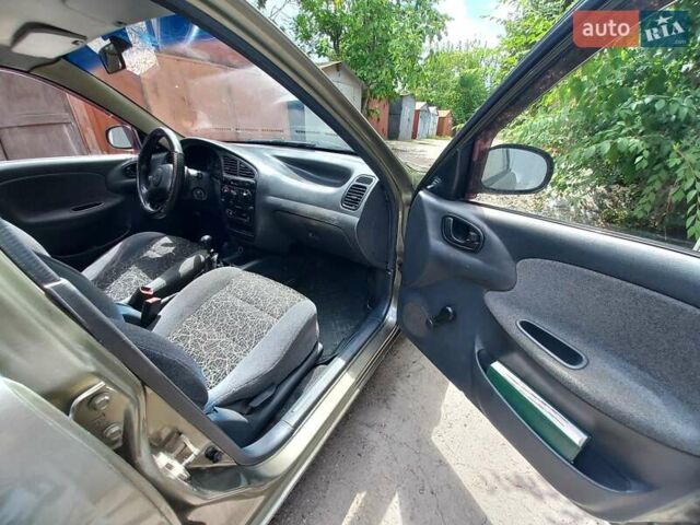 Зеленый Дэу Сенс, объемом двигателя 1.3 л и пробегом 195 тыс. км за 1900 $, фото 6 на Automoto.ua
