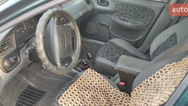 Зеленый Дэу Сенс, объемом двигателя 1.3 л и пробегом 268 тыс. км за 1500 $, фото 1 на Automoto.ua