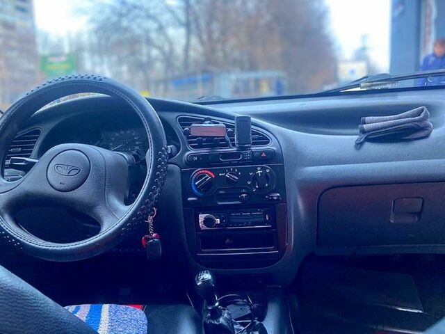 Зеленый Дэу Сенс, объемом двигателя 1.3 л и пробегом 255 тыс. км за 1700 $, фото 1 на Automoto.ua
